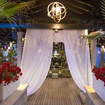 Oasis אתר נופש 4*