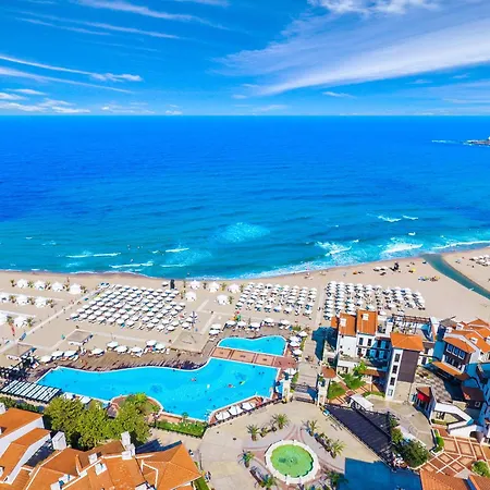 Oasis Курортный комплекс 4*
