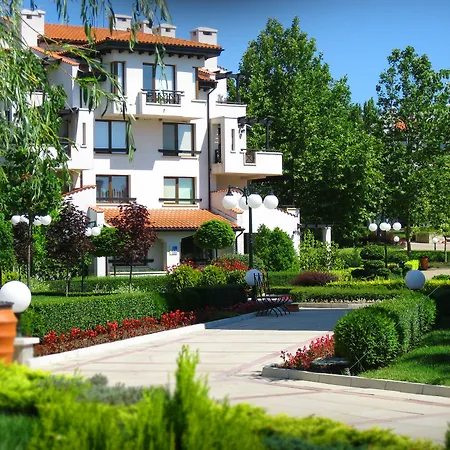 Üdülőközpont Oasis Lozenec