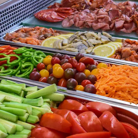 Oasis 度假村 洛泽内茨