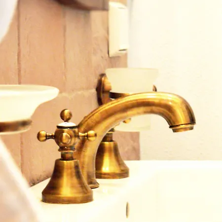 度假村 Oasis 洛泽内茨