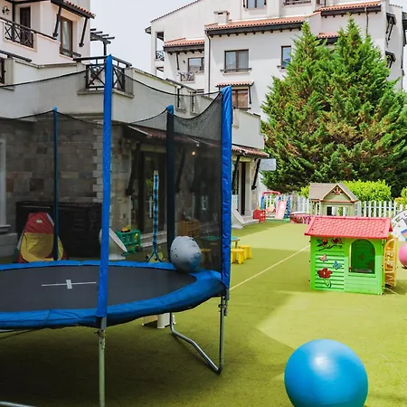 Oasis Lozenec