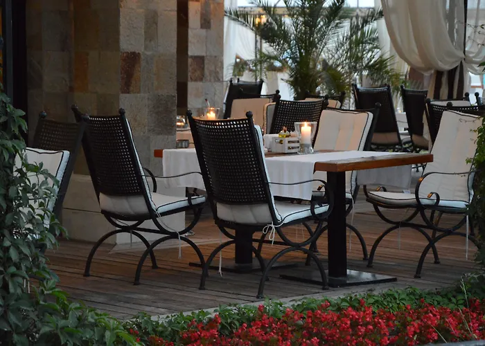 Здравен курорт Oasis Лозенец