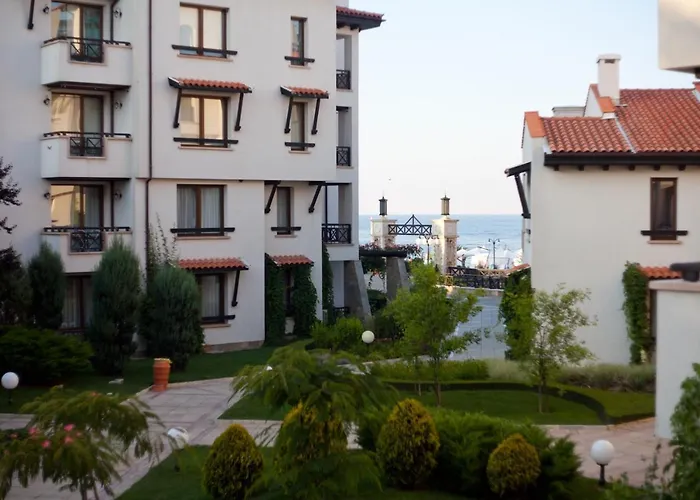 Здравен курорт Oasis Лозенец